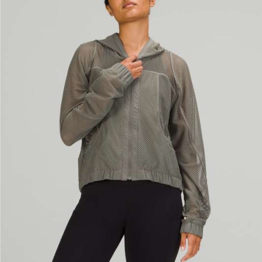 NEW! Lululemon Relaxed Fit Mesh Jacket size 10
